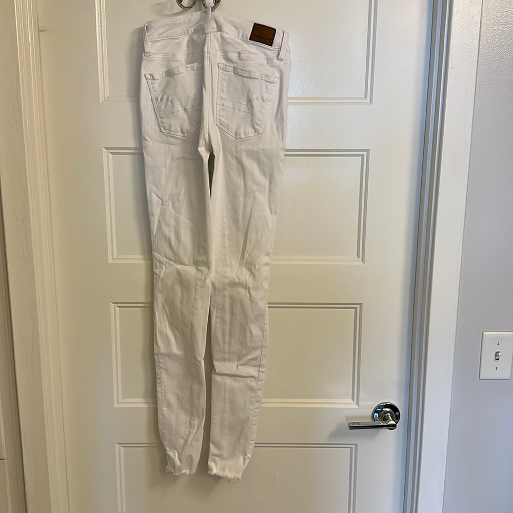 White American eagle holey skinny jeans